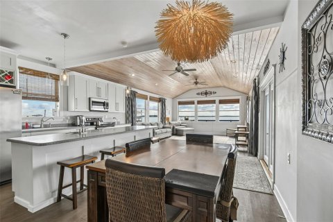 Casa en venta en Crescent City, Florida, 2 dormitorios, 130.99 m2 № 2149385 - foto 12