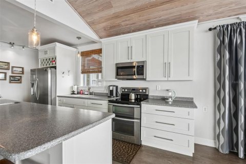 Casa en venta en Crescent City, Florida, 2 dormitorios, 130.99 m2 № 2149385 - foto 14