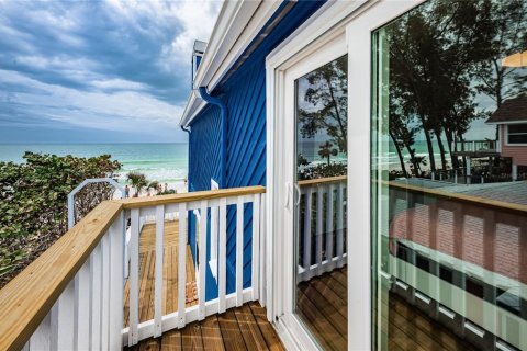 Apartamento en alquiler en Treasure Island, Florida, 3 dormitorios, 322.56 m2 № 2156765 - foto 4