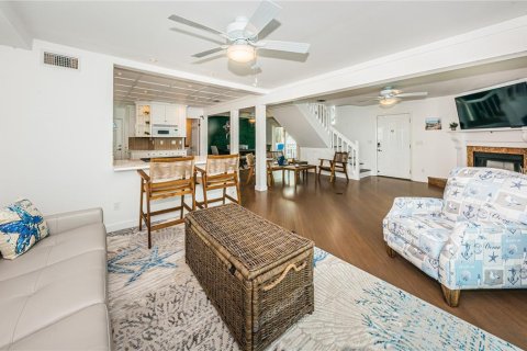 Apartamento en alquiler en Treasure Island, Florida, 3 dormitorios, 322.56 m2 № 2156765 - foto 10