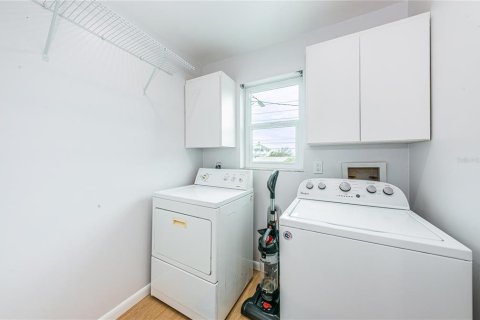 Apartamento en alquiler en Treasure Island, Florida, 3 dormitorios, 322.56 m2 № 2156765 - foto 16