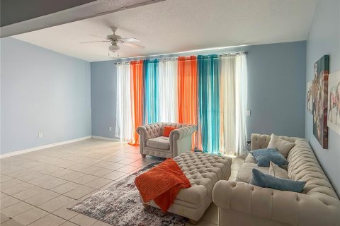 Adosado en venta en Davenport, Florida, 3 dormitorios, 168.71 m2 № 1652484 - foto 2