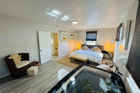 Снять в аренду квартиру в Холливуд, Флорида 3 спальни, 268.21м2, № 1982105 - фото 8