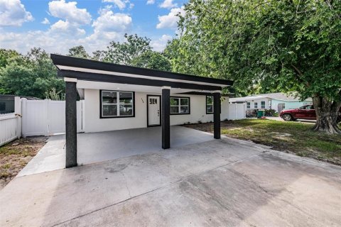 Купить виллу или дом в Ларго, Флорида 5 комнат, 127.55м2, № 2148747 - фото 2