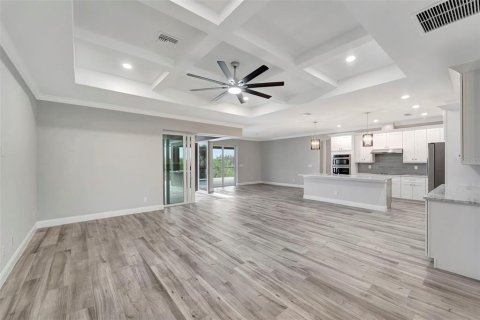 Villa ou maison à vendre à Port Charlotte, Floride: 4 chambres, 209.31 m2 № 1532550 - photo 6
