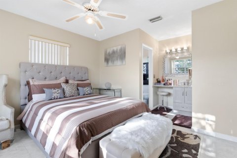 Condo in Coral Springs, Florida, 2 bedrooms  № 2254680 - photo 6