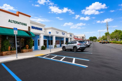 Condo in Coral Springs, Florida, 2 bedrooms  № 2254680 - photo 19