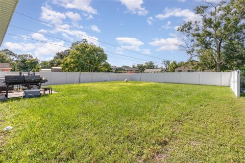House in Orlando, Florida 4 bedrooms, 155.05 sq.m. № 1910072 - photo 28
