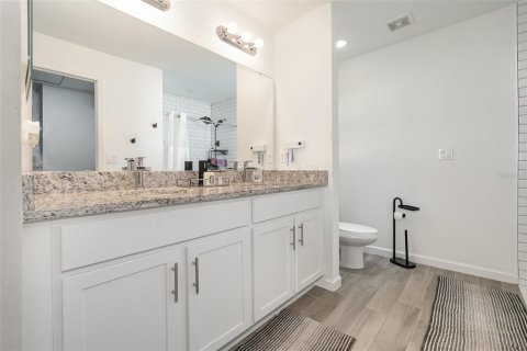 Casa en venta en Orlando, Florida, 4 dormitorios, 155.05 m2 № 1910072 - foto 21