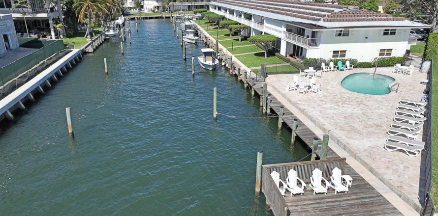 Condominio en North Palm Beach, Florida, 2 dormitorios № 1068258