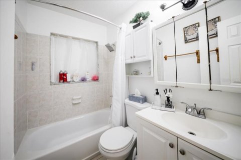 Купить коммерческую недвижимость в Норт-Порт, Флорида 4 спальни, 147.25м2, № 2377646 - фото 28