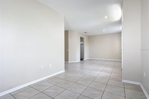 Casa en alquiler en Winter Haven, Florida, 4 dormitorios, 189.33 m2 № 1782989 - foto 10