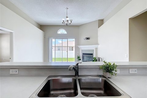Casa en alquiler en Winter Haven, Florida, 4 dormitorios, 189.33 m2 № 1782989 - foto 19