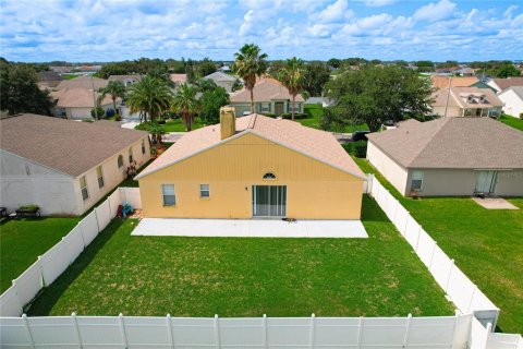 Casa en alquiler en Winter Haven, Florida, 4 dormitorios, 189.33 m2 № 1782989 - foto 3