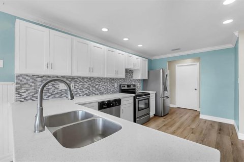Casa en alquiler en Apollo Beach, Florida, 4 dormitorios, 201.88 m2 № 1886000 - foto 17