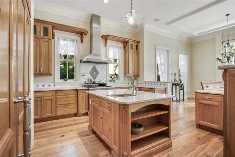 House in Maitland, Florida 6 bedrooms, 572.56 sq.m. № 1885199 - photo 17