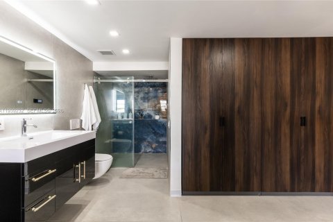 Купить кондоминиум в Норт-Майами-Бич, Флорида 1 спальня, 69.68м2, № 1996556 - фото 17