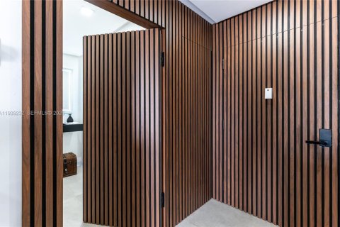 Купить кондоминиум в Норт-Майами-Бич, Флорида 1 спальня, 69.68м2, № 1996556 - фото 20