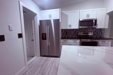 Casa en venta en Winter Park, Florida, 4 dormitorios, 115.2 m2 № 2210745 - foto 14