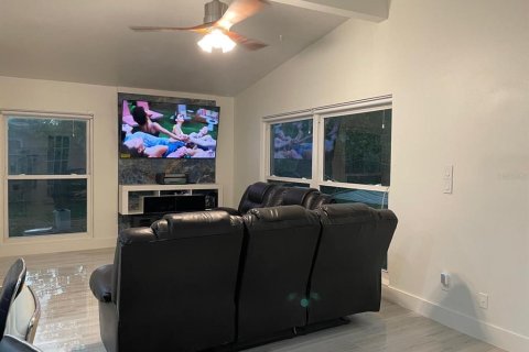 Casa en venta en Winter Park, Florida, 4 dormitorios, 115.2 m2 № 2210745 - foto 11