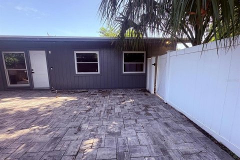 Casa en venta en Winter Park, Florida, 4 dormitorios, 115.2 m2 № 2210745 - foto 6