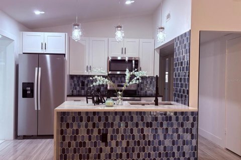 Casa en venta en Winter Park, Florida, 4 dormitorios, 115.2 m2 № 2210745 - foto 12