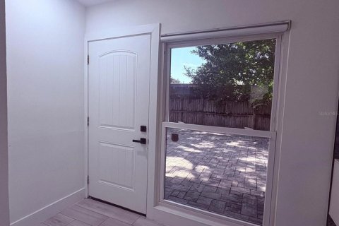 Casa en venta en Winter Park, Florida, 4 dormitorios, 115.2 m2 № 2210745 - foto 10