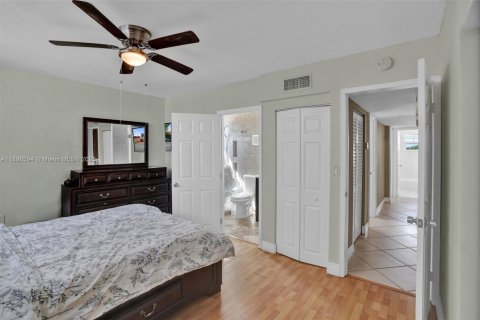 Купить кондоминиум в Хайалиа, Флорида 3 спальни, 186.73м2, № 1965823 - фото 12