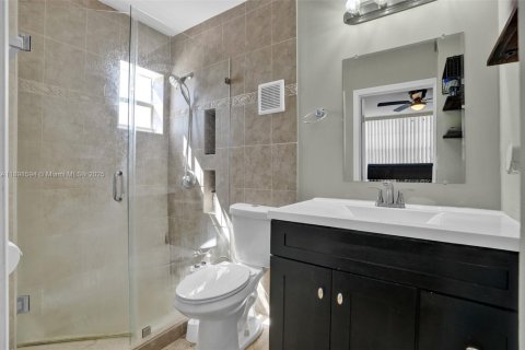 Купить кондоминиум в Хайалиа, Флорида 3 спальни, 186.73м2, № 1965823 - фото 15