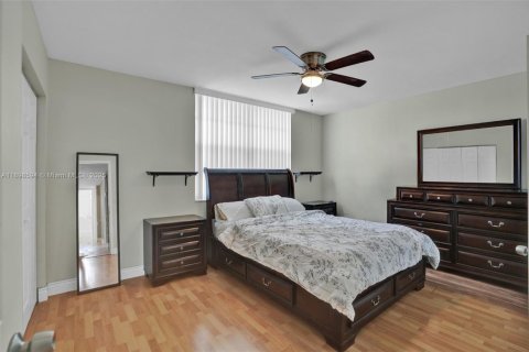 Купить кондоминиум в Хайалиа, Флорида 3 спальни, 186.73м2, № 1965823 - фото 11