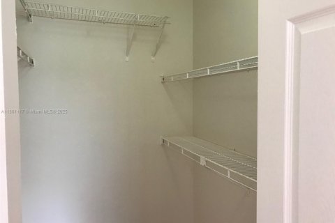 Condominio en venta en Miami, Florida, 2 dormitorios, 82.78 m2 № 1892117 - foto 13