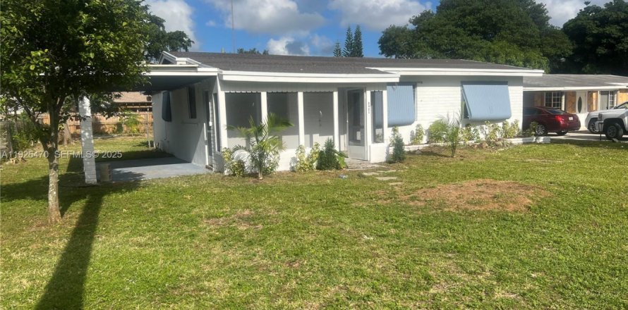 Villa ou maison à West Park, Floride 3 chambres, 102.56 m2 № 1986411