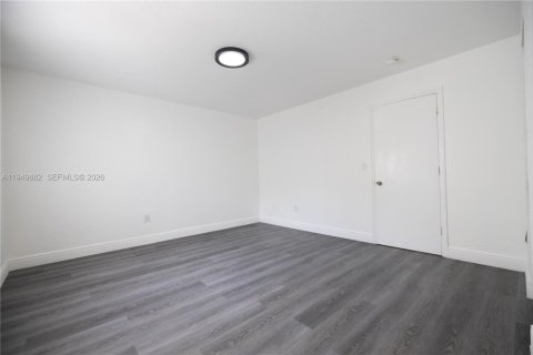 Купить таунхаус в Майами, Флорида 3 спальни, 140.28м2, № 2006879 - фото 15