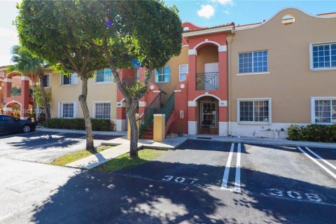 Купить таунхаус в Майами, Флорида 3 спальни, 140.28м2, № 2006879 - фото 2