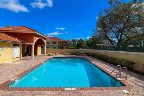 Купить таунхаус в Майами, Флорида 3 спальни, 140.28м2, № 2006879 - фото 18