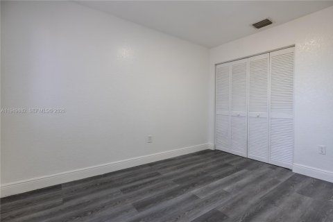 Купить таунхаус в Майами, Флорида 3 спальни, 140.28м2, № 2006879 - фото 11