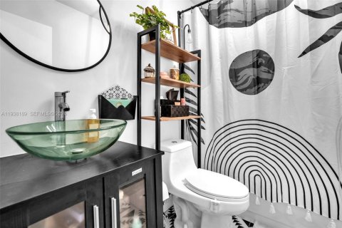 Touwnhouse à vendre à Tamarac, Floride: 2 chambres, 110.93 m2 № 1995934 - photo 17