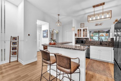 Touwnhouse à vendre à Tamarac, Floride: 2 chambres, 110.93 m2 № 1995934 - photo 3