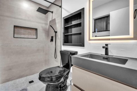 Touwnhouse à vendre à Tamarac, Floride: 2 chambres, 110.93 m2 № 1995934 - photo 13