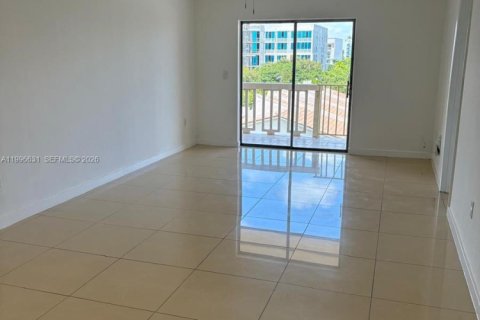 Copropriété à louer à Bay Harbor Islands, Floride: 2 chambres, 95.69 m2 № 2252708 - photo 8