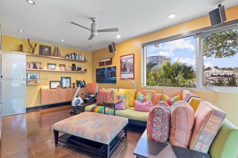 Villa ou maison à vendre à Fort Lauderdale, Floride: 7 chambres, 580.64 m2 № 1937655 - photo 16
