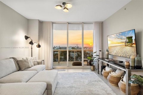 Condo in Surfside, Florida, 2 bedrooms  № 1864256 - photo 3