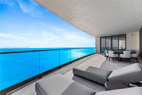 Condo in Sunny Isles Beach, Florida, 6 bedrooms  № 1830183 - photo 24
