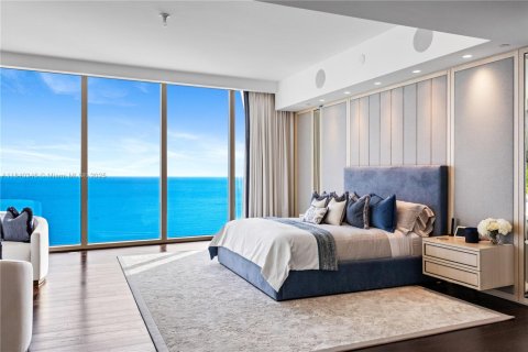 Condo in Sunny Isles Beach, Florida, 6 bedrooms  № 1830183 - photo 12
