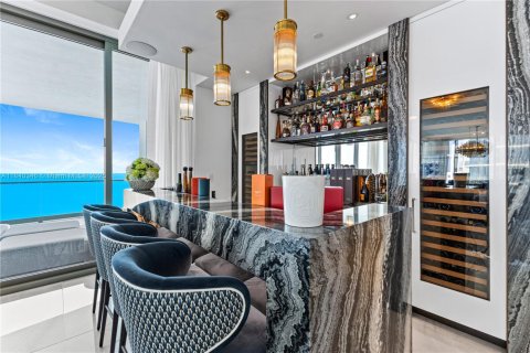 Condo in Sunny Isles Beach, Florida, 6 bedrooms  № 1830183 - photo 9