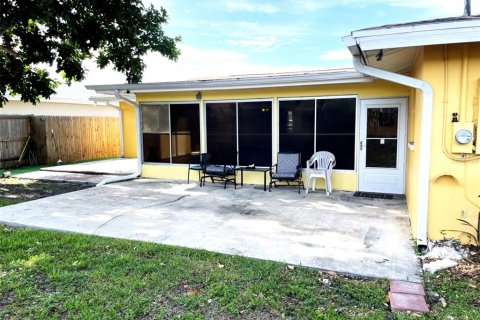 Casa en venta en Saint Petersburg, Florida, 3 dormitorios, 158.58 m2 № 2344823 - foto 19