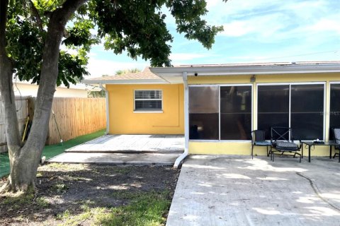 Casa en venta en Saint Petersburg, Florida, 3 dormitorios, 158.58 m2 № 2344823 - foto 20
