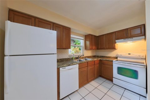 Casa en alquiler en Safety Harbor, Florida, 2 dormitorios, 65.03 m2 № 1837894 - foto 2
