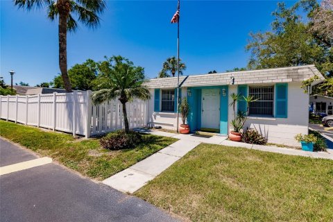 Casa en venta en Bradenton, Florida, 2 dormitorios, 102.84 m2 № 1125790 - foto 19