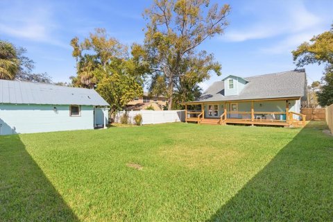House in Tarpon Springs, Florida 5 bedrooms, 185.8 sq.m. № 2150253 - photo 25